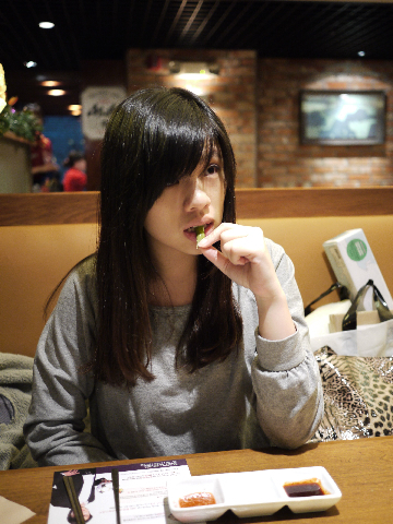 JudyYTHsu's profile picture. Comms Advisor @vanaqua by day, foodie by nite; other roles in btw: Special Events Chair @CPRSVancouver, shopaholic, dessert lover! Opinions are my own.