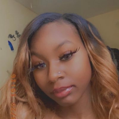 _xoxoniy's profile picture. 😻❤️