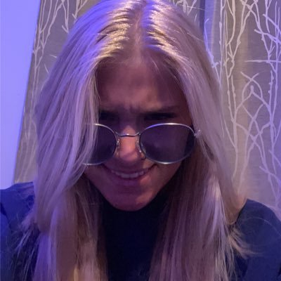 mckenzie_arona's profile picture. it really do be like that sometimes