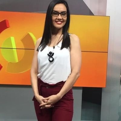 📝Periodismo de datos
📈📊Periodismo económico
🖥🎙Conducción de tv, radio, eventos
🖋Editora de Economía. ABC Color