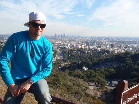 Finance Geek, Snowboard enthusiast, novice in Capoeira