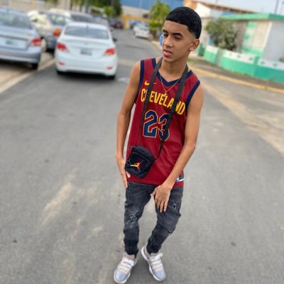 “ LA HUMILDAD ME HACE QUE YO SEA LA PRESA Y NADIE ME CAZA “🤫🕺🏻