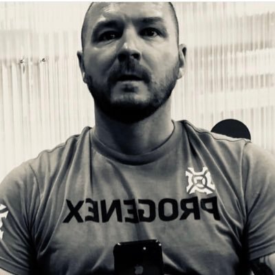Project Manager in the Pharmaceutical sector. Back in training, clean eating, working hard!!