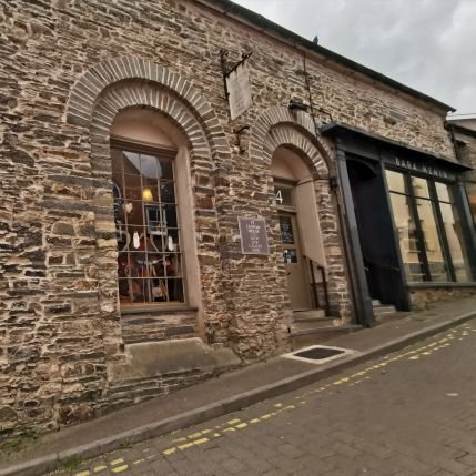 Beautiful Shop and Gallery Space. Art Furnishings And Natural Gifts.  Wales Based Artist/Makers In Cardigan's Original Custom House. Grade 2 Listed  
Building