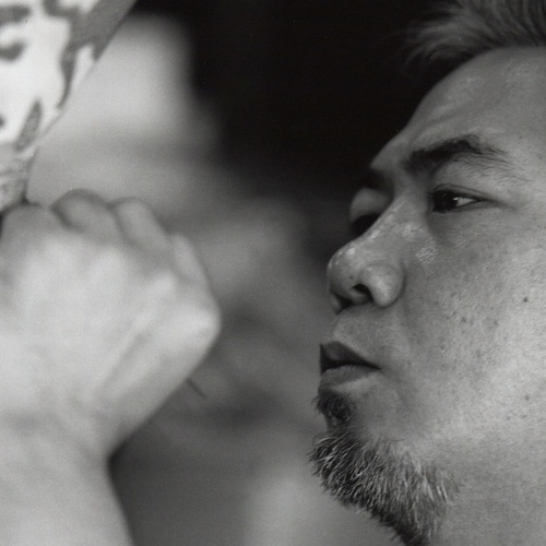 TABLAMAGNOUN's profile picture. アラブの太鼓、陶器のダラブッカ作ったり、叩いたりしてる陶芸家です。主に九州のベリーダンスシーンにタブラマグヌーン出没中！アラブ愛、ロマ愛、ヌビア愛、、など、など、メタルダラブッカのチューンアップ請負やエレキダラブッカの製作などもやってます。http://t.co/cnR5NN3pK7