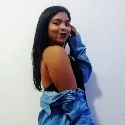 Adricml_'s profile picture. 20a🇻🇪
Presidenta: @fckasusiivzla ✨       
LENNY TAVÁREZ 🇨🇺