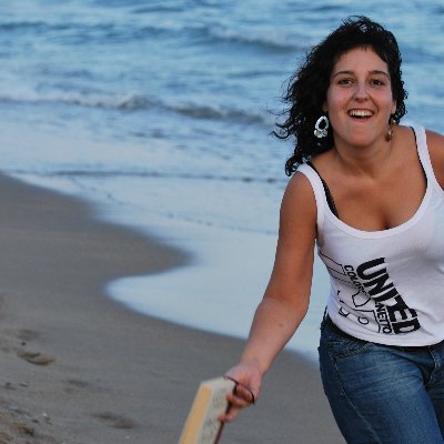 solemontsesole's profile picture. Escriptora.
He publicat les novel.les"100millons,baby" "Què fa la guarra de la teva veïna?"
i "Salutacions Expressives"
També @salmaldonart