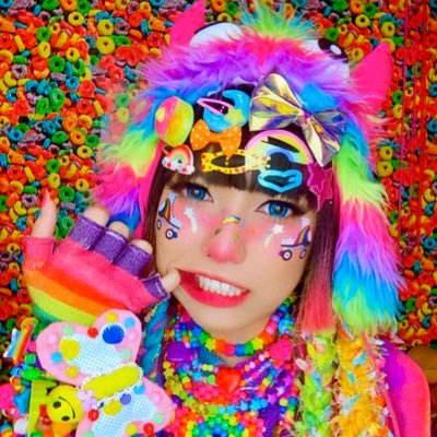 decora fashion + rainbows + frogs 💖🌈🐸 https://t.co/vAR6sAknOL ⭐ shop: @shopcandytrap vtuber: @cybr_grl ❤️🧡💛💚💙💜 she/they 🇵🇭🇺🇸🏳️‍🌈 #KAWAII4ALL