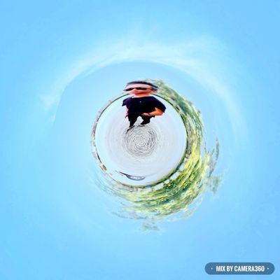 InstWahyyu's profile picture. Bagi saya belajar bermain musik itu sangat menenangkan jiwa