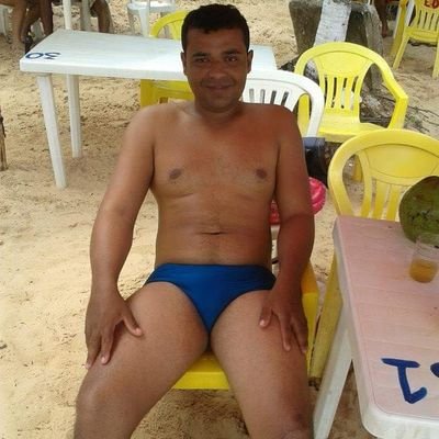 para mim eu sou o tipo do cara que acha que a vida ela tem que ser vivida da melhor maneira.