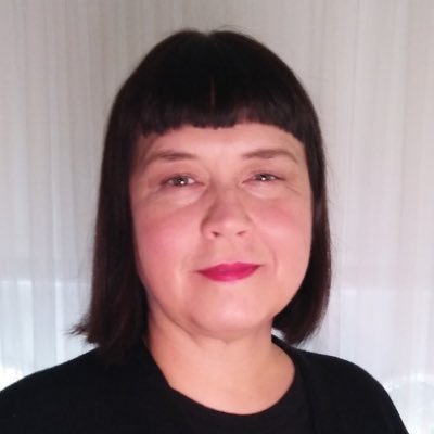 Full-Stack Developer. HTML5, CSS3, JavaScript, jQuery, SQL, Node.js, React.js. Some dabblings in Python, Java, PHP. Available to work remotely.