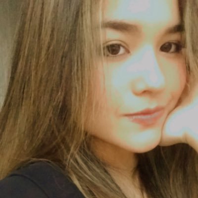 UrbinaIsabella's profile picture. 