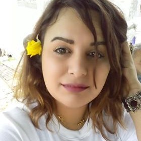 marw_shiha's profile picture. حين تريد أن تكتب عن الحب , اترك صفحتك بيضاء , فلا كلمات تقدر على البوح بحقيقته .. فهل تثق بكلماتك أم ما زلت تحتاج للمزيد ؟ اتركها فارغة واكتب .. هو الحب .. الحب