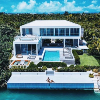 a_layouvv's profile picture. 