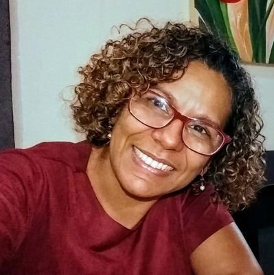 Funcionária pública...Mãe dedicada, procurando aprender e crescer sempre!