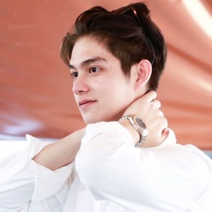 Praewa59329419's profile picture. bright & win 😘😘