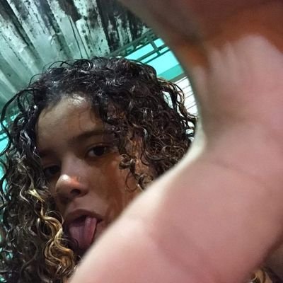 21970321851
Oriente sua mente e viva intensamente 🌺💭
Dê valor a quem te dá amor 💖✨🍀
Não adianta dar espaço pra quem não sabe ocupar lugar 💭🌙