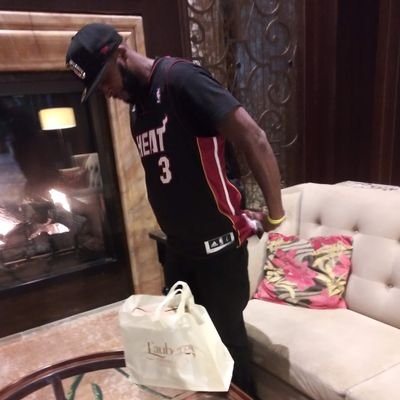 Humble as they come yet eager and ready. (damn that sounds good) 305. Father. DJ. Turn up god. #PartyUp
'The World Famous Show' (talk show) coming summer 2023