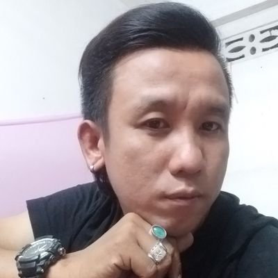 KFronIY35kU1FYS's profile picture. อ้ายมีเหตุผล