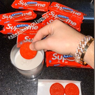 joeycees's profile picture. ig @thesneakerplugnyc | mod @paradoxnotify @vandal_io | @dacookgroup