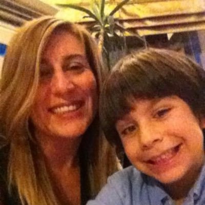 munganhukuk's profile picture. Lutfî’nin kızı Esat’ın annesi...