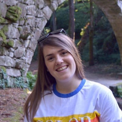 Amante do mundo do motor e dos equinos. Monitora de Ocio e Tempo Libre. Técnica Superior en Educ. Infantil e Mestra de Educación Infantil.