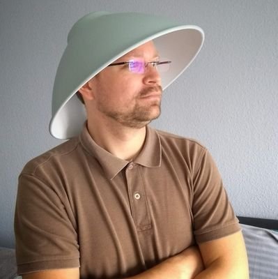 TDebrei's profile picture. The human form of the Duolingo Owl