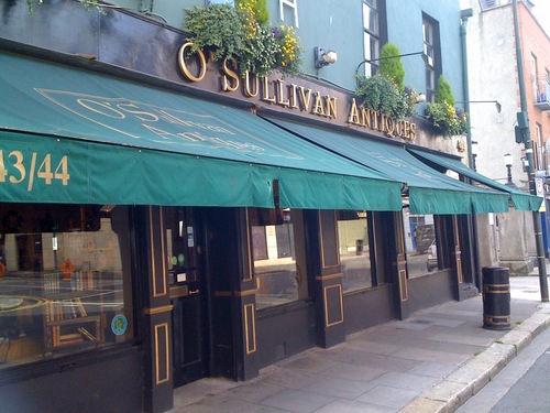 Established in 1990, O'Sullivan Antiques commands the prime location in Francis Street, centre of the antiques trade in Dublin and 51 East 10th Street, NY.