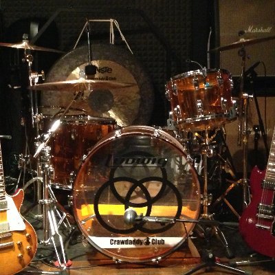 Crawdaddy_Daddy's profile picture. Rock Bar Crawdaddy Club クロウダディ・クラブのマスターです。
新宿歌舞伎町のロック＆ライブバー。ディープな場所にありますが、お一人でも気軽にどうぞ！ 70年代洋楽ロックをメインにかけています。こだわりのステージにてライブもできます。