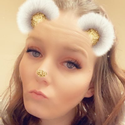 I am 26 year old, from Essex love going out with my mates enjoying myself