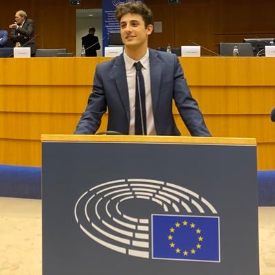 AndreaCast5's profile picture. 