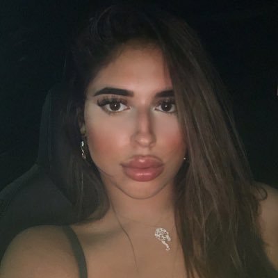 imane_ouahab's profile picture. We wear crowns over heree🤙🏼