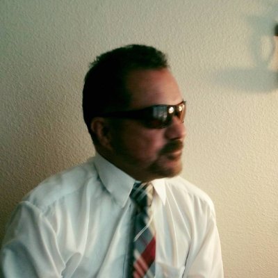 jmarquezm1's profile picture. Disfruto las reuniones familiares y los libros