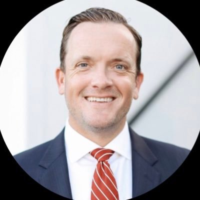 Finance and investing. Huge baseball, football, golf, and USC fan.
