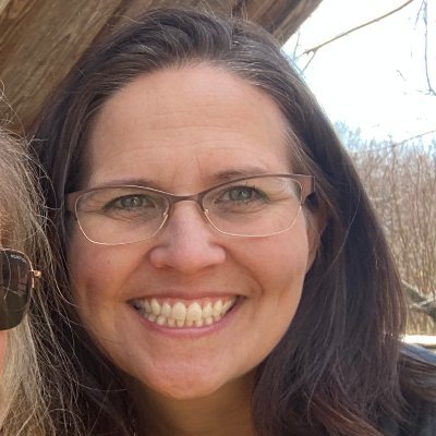 4th grade teacher at Salem Elementary. Levels 1 & 2 Google certification. Lenoir-Rhyne University & Appalachian State University