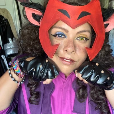 lycanphoria's profile picture. Living life in SD - Aspiring Cosplayer and artist - 30 -Upcoming Con : ???