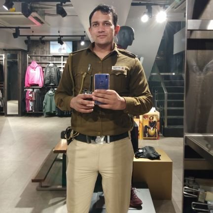 Amit Azad Singh Phogat
Working in Delhi Police
I am a regular blood donner