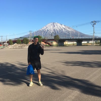 地方の国立大に通う大学2年生/休学するから24卒?/ストレートに行けば23卒/自称熱血で行動力お化け/#就活垢