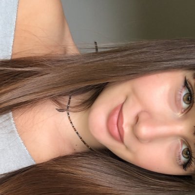 RomyRiv's profile picture. 