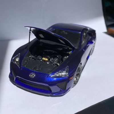 カーモデルを中心に製作してます/ 初心者です/ 大学生です！