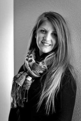 soprano (classical.jazz.musical theater), voice teacher, aspiring baker, grace-infused christian.