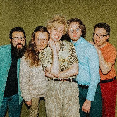 Hex Girls are a 5-piece rough and tumble rock band from Cedar Falls, IA. NEW EP 'Pop Fluff' out now on vinyl and streaming everywhere.