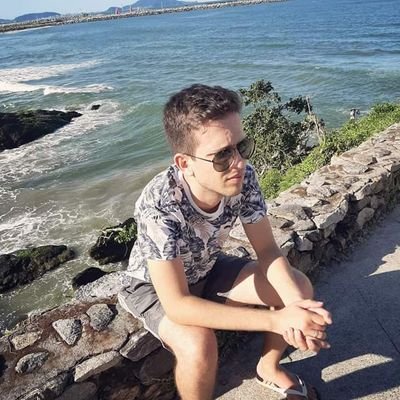 “— Ninguém é perfeito. — Isso até você se apaixonar —