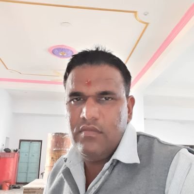 Shivraj95439381's profile picture. playing any game's