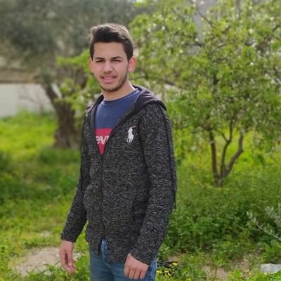 Graghic Designer
🇵🇸 أعشق ألوانك الأربعة ....
https://t.co/jjFl6Dh0ne