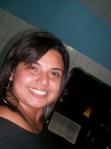 A Felicidade e um fruto que se colhe da Felicidade que se semeia!!!