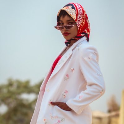 Artist 🎨 Brand Influencer 👩 Fashion Stylist 👗 Interior Designer and Realtor 🏡 Multifaceted🧠