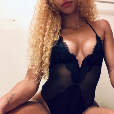 I’m always horny, spoil me and I’ll be a good girl for you😏😘| 18+| subscribe to my only fans for premium content💖| cashapp:kinkysasha