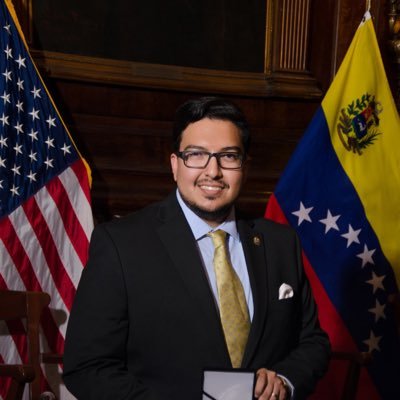 Venezuelan American- President of VAEX. 🌟7thStarEntertainment 📮fernandorendon@vaex.org