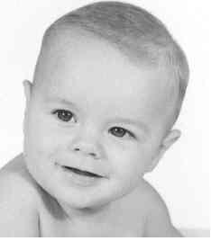 carneymouse's profile picture. Retired American worker, music lover.
It is the best picture ever taken off me.  I peaked early.